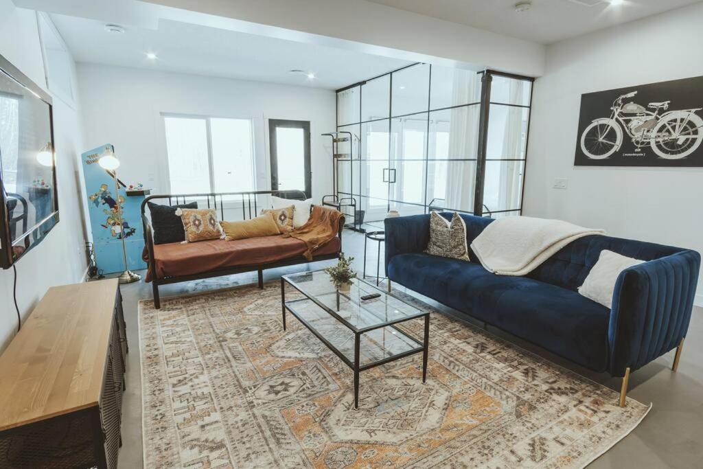 Nyc Loft Inspired •12 Mins To Wem •vintage Arcade Holiday home *