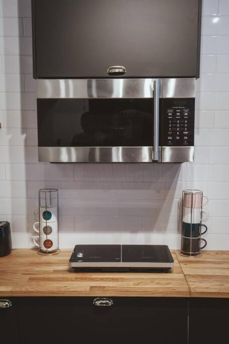 Nyc Loft Inspired •12 Mins To Wem •vintage Arcade Holiday home Edmonton