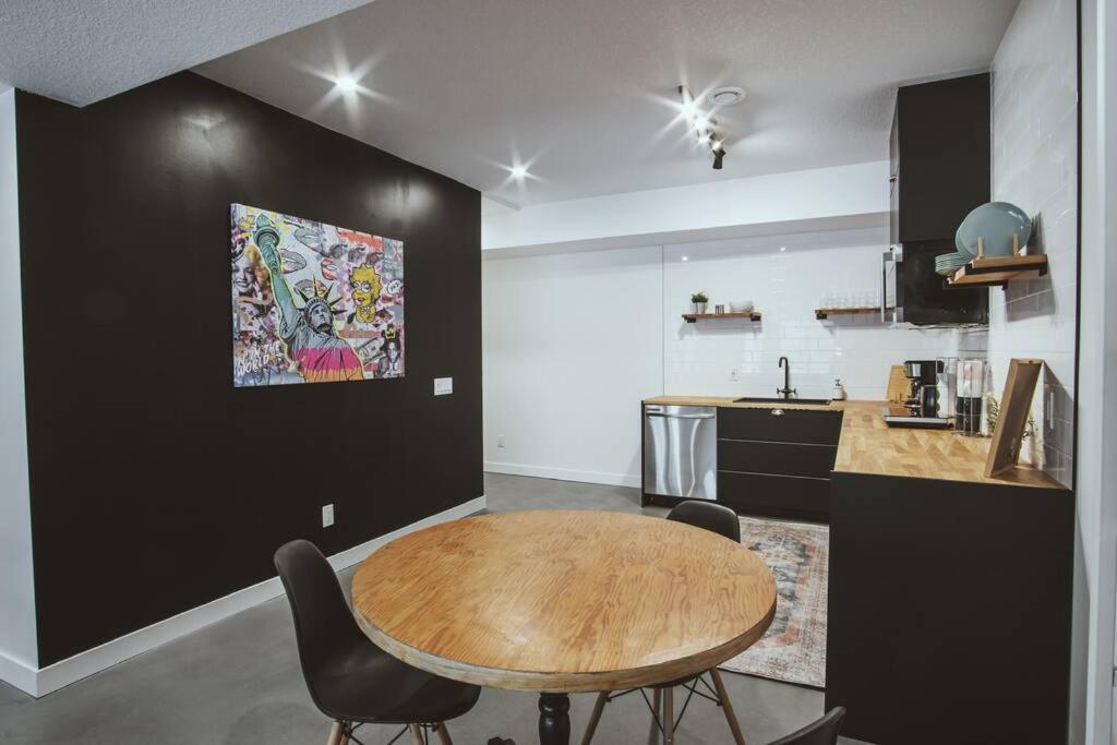 Nyc Loft Inspired •12 Mins To Wem •vintage Arcade Holiday home *
