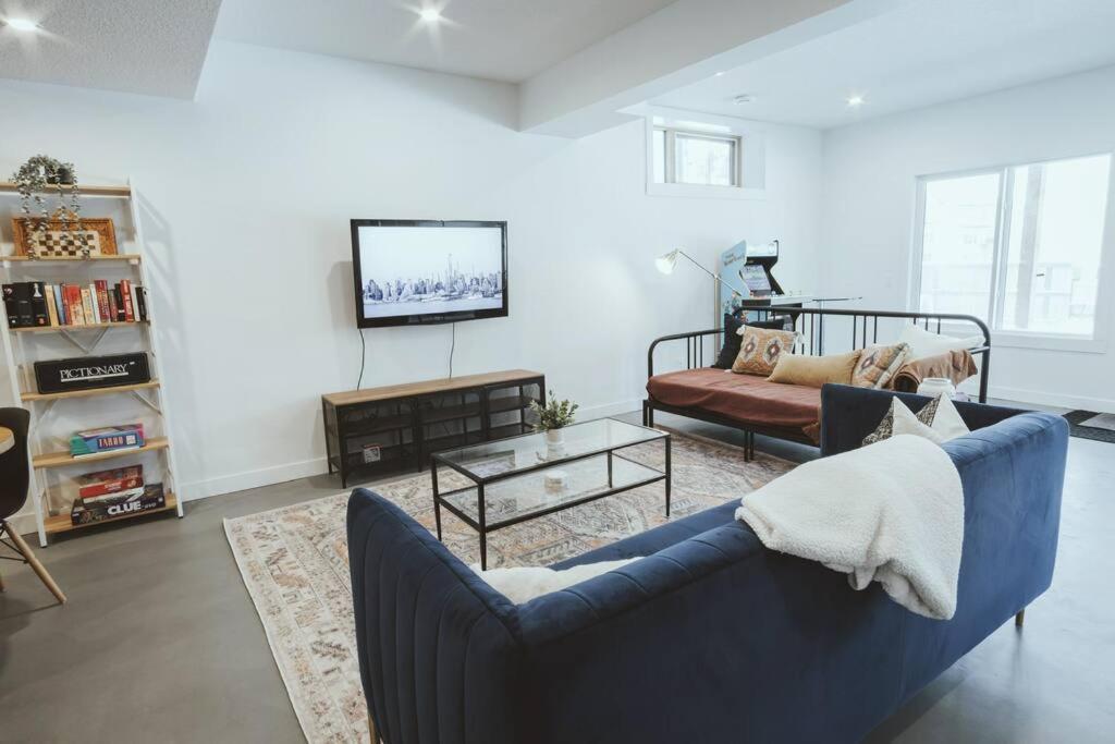 Nyc Loft Inspired •12 Mins To Wem •vintage Arcade Edmonton