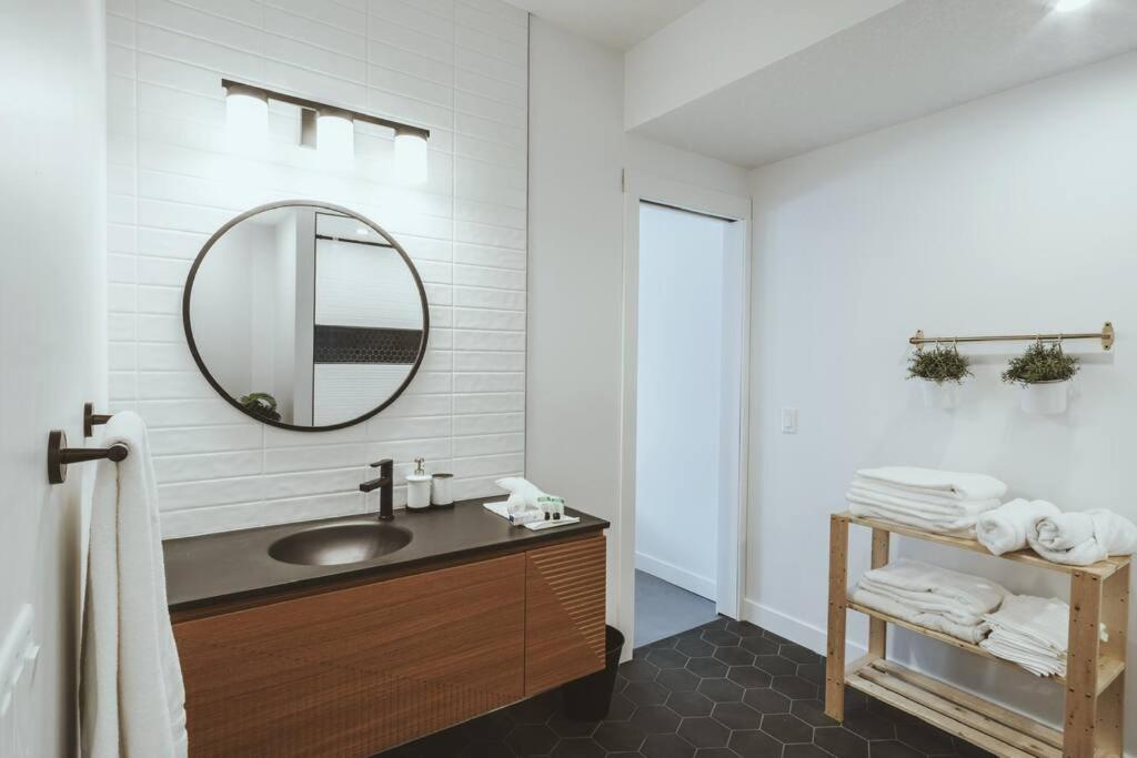 Holiday home Nyc Loft Inspired •12 Mins To Wem •vintage Arcade *