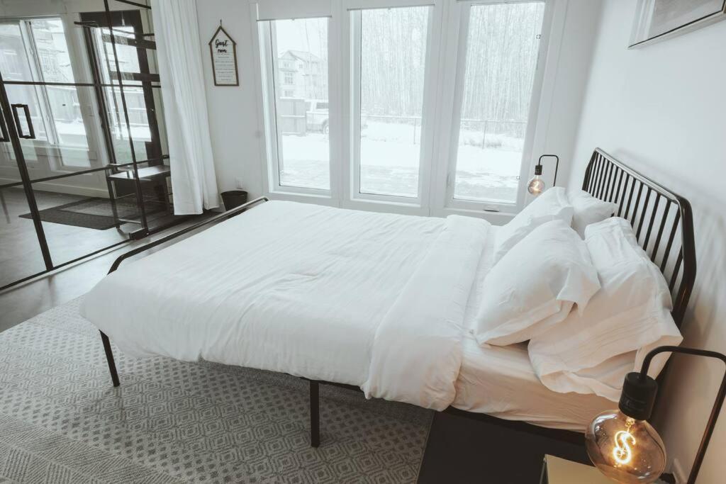 Holiday home Nyc Loft Inspired •12 Mins To Wem •vintage Arcade